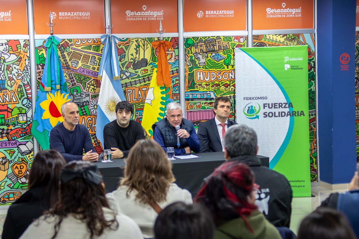 CarlosBalorBera's tweet photo. Acompañamos la presentación de la línea de créditos Fuerza Solidaria, una iniciativa de @BAProvincia y @bancoprovincia destinada a cooperativas y organizaciones sociales, para que puedan fortalecer sus proyectos, capitalizarse y seguir creciendo. https://t.co/yEe9XBbbF6