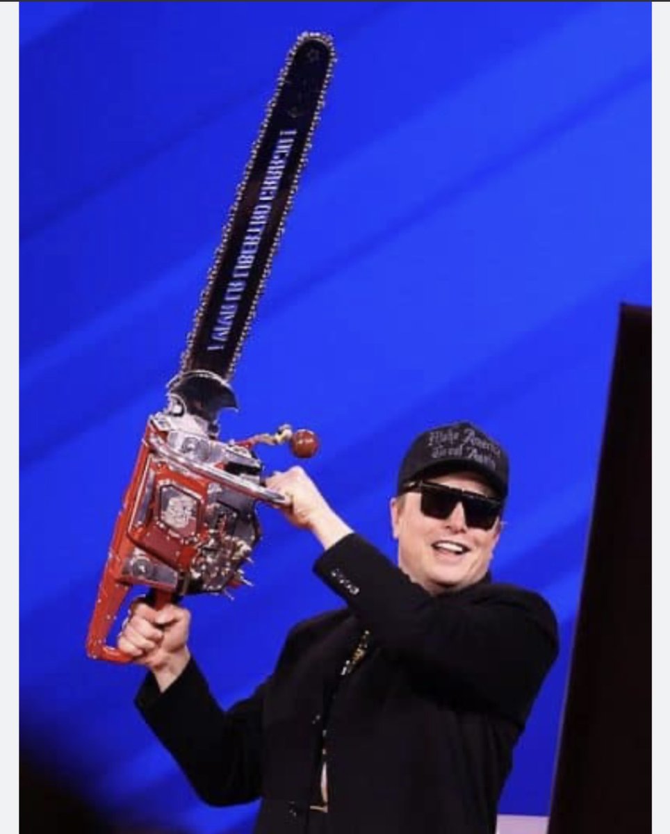 Kee_Tully's tweet photo. @mayemusk Your HEARTLESS son wielded a chainsaw to CELEBRATE the thousands of Americans he terminated from their jobs.
It brought him joy to destroy moms &amp; dads with kids to feed and bills to pay.
It’s not the left media you deluded idiot. Your son is cruel and he sucks all on his own🖕 https://t.co/0Hn5L453GD