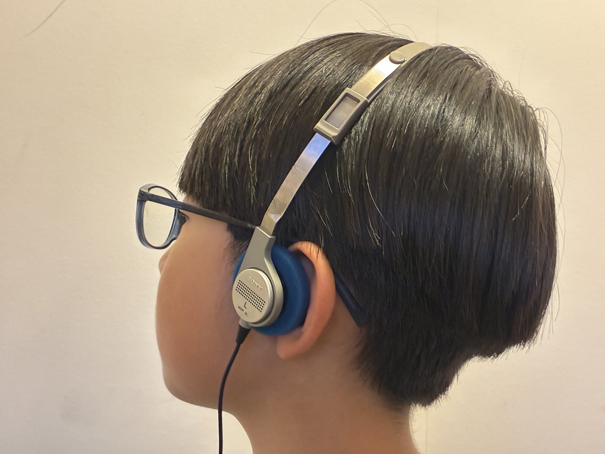 bandai13's tweet photo. 47年前の本日、1979年7月1日に、初代Walkman TPS-L2 が発売になりました。それは同時に、最初のMDR製品 MDR-3 の発売日でもあります。ポータブルオーディオ文化は、始まってまだ50年経っていないのですね。 https://t.co/ys5uBxQHSM