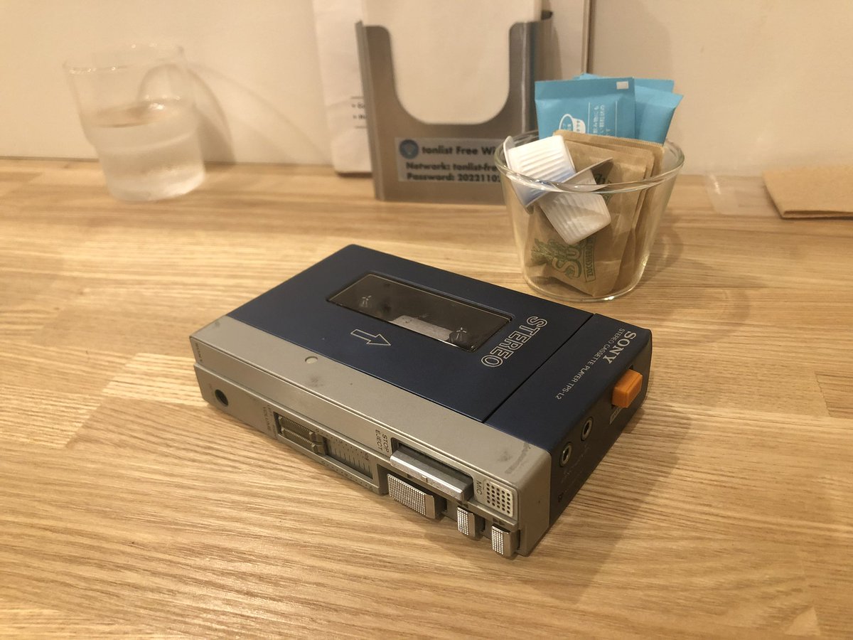 bandai13's tweet photo. 47年前の本日、1979年7月1日に、初代Walkman TPS-L2 が発売になりました。それは同時に、最初のMDR製品 MDR-3 の発売日でもあります。ポータブルオーディオ文化は、始まってまだ50年経っていないのですね。 https://t.co/ys5uBxQHSM