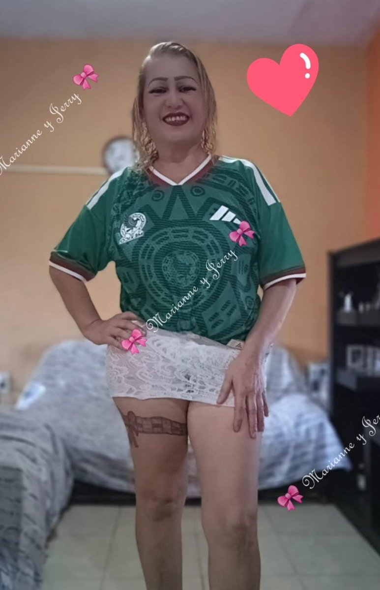 Marpely's tweet photo. Y ya estamos listos! Nos vemos en unos minutos listo para ver los 2 partidos 🤭 (el que entendió, entendió) jajaja jajaja y para calentar estas fotos, así que nos vemos en "La Cuchilla" besos 😘 https://t.co/iceG10IP9q