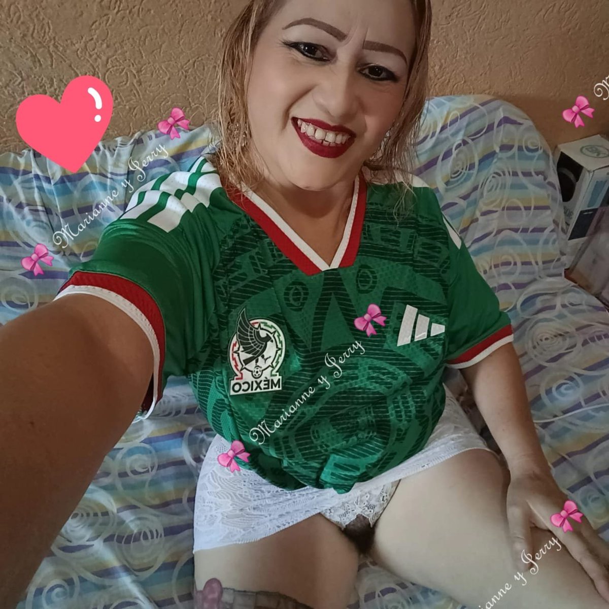 Marpely's tweet photo. Y ya estamos listos! Nos vemos en unos minutos listo para ver los 2 partidos 🤭 (el que entendió, entendió) jajaja jajaja y para calentar estas fotos, así que nos vemos en "La Cuchilla" besos 😘 https://t.co/iceG10IP9q