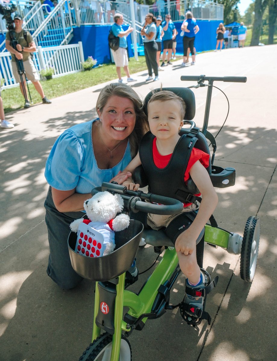 VarietyIowa's tweet photo. Bryce received a custom adaptive bike from Variety Iowa at the Principal Charity Classic, opening the door to new adventures with family and friends. Congratulations Bryce!

Watch his inspiring story: https://t.co/M9SMPxAPIs https://t.co/MSvjKja3JD