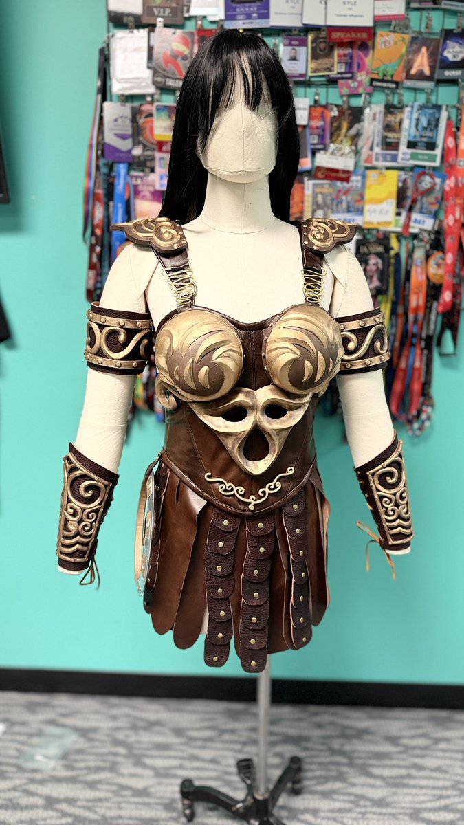 ClaireMax's tweet photo. Yep, I made a full Xena costume
In one week https://t.co/AekiADkWcq