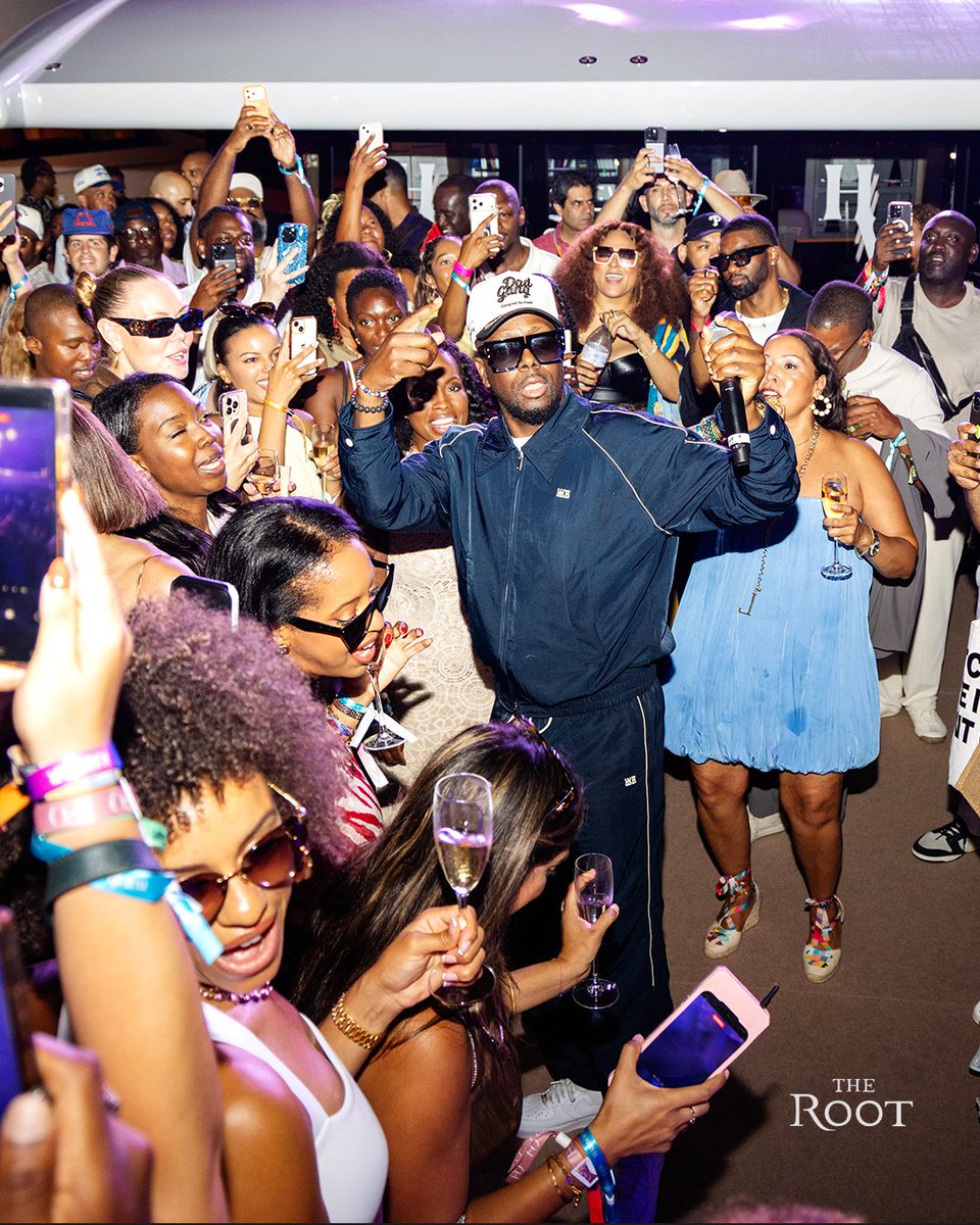 TheRoot's tweet photo. Massive shoutout to HarbourView Equity and Yvonne McNair for the Las' Set concert series, which brought Babyface, Wyclef Jean, Chaka Khan, Floetry, Jadakiss, Fat Joe, and more to the south of France for three unforgettable nights.

📷 Dorothy Hong https://t.co/0hJvTX0hjI