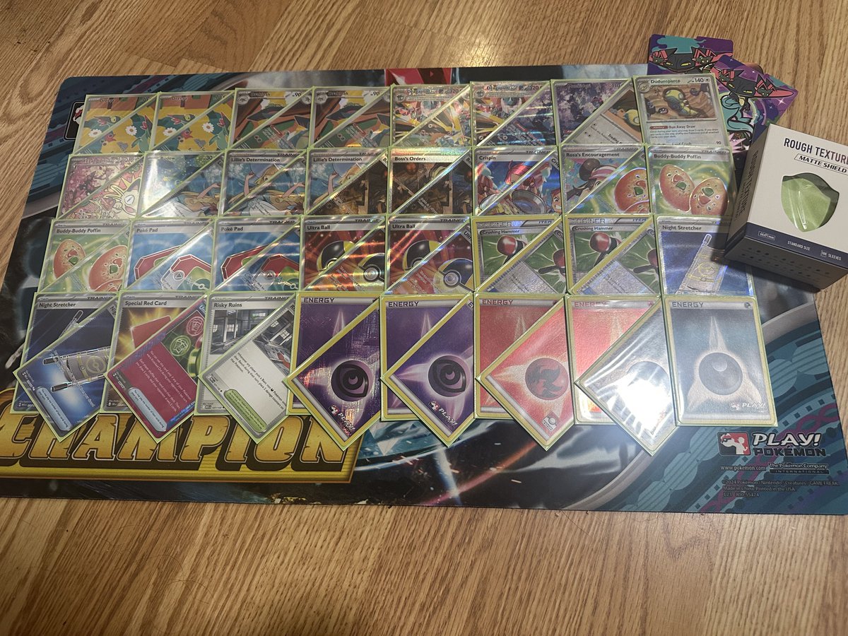 GrandmasCookin_'s tweet photo. @starostamp riffle shuffling this at a tournament tmrw https://t.co/f7R6LCy4hl