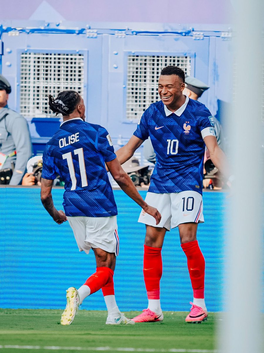 DareTooDo's tweet photo. Kylian you are a star 💫 

Congrats France 🇫🇷 https://t.co/K0EDiQzWK2