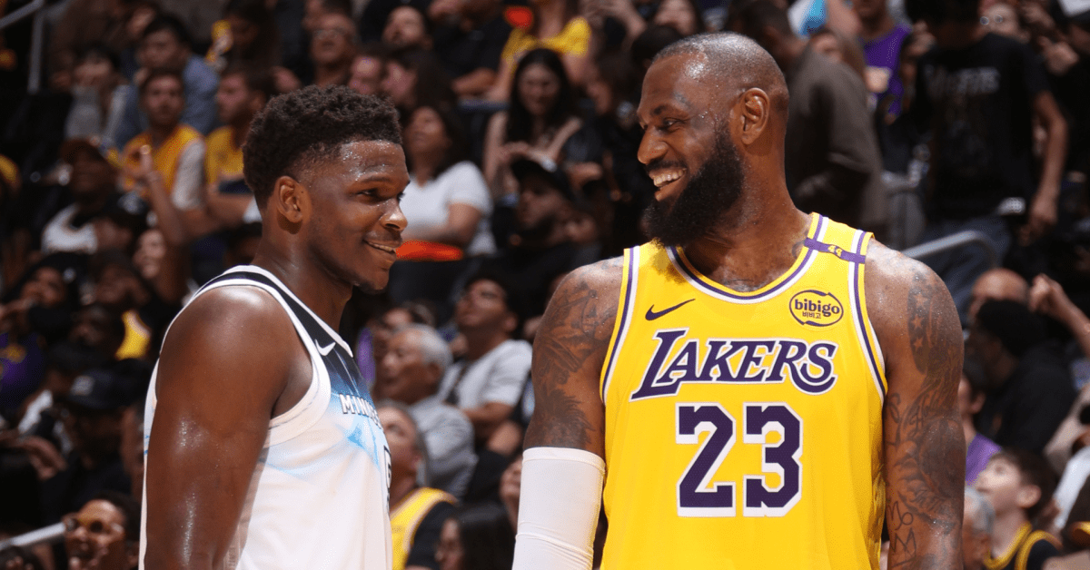 asiddiqui15's tweet photo. “Hey LeBron, you’d love our state fair and Skol chants.” https://t.co/DyPyeR5WMj