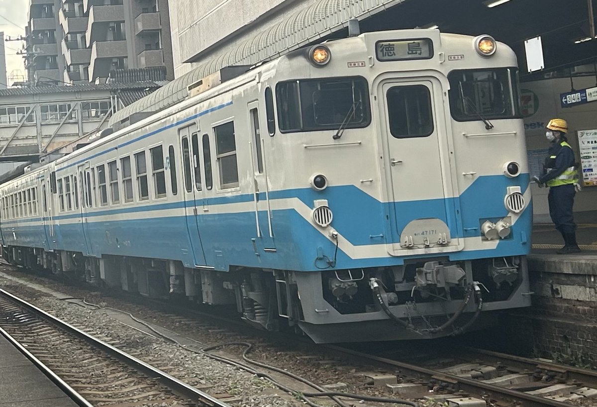 trainauction726's tweet photo. #2026年自分が選ぶ今年上半期の4枚

①徳島初上陸
②anime Japan初参戦
③ニコニコ超会議　ペンライト初！
④急行　★上鳥羽口行き★ https://t.co/PVOjwF0Wn2