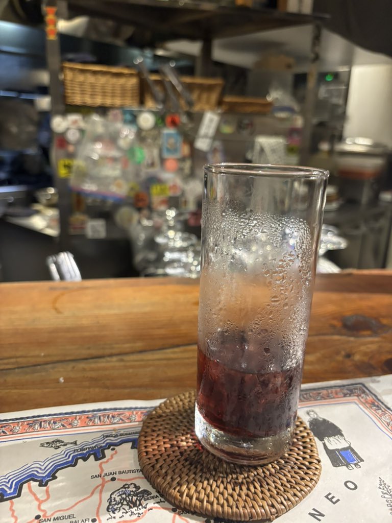___felony's tweet photo. 親友との月1ごはん🤍
どれも美味しくて！ワインが苦手だったけどカリモーチョならのめたなんならめっちゃすきだった🍷 https://t.co/nDLFoEAaSf