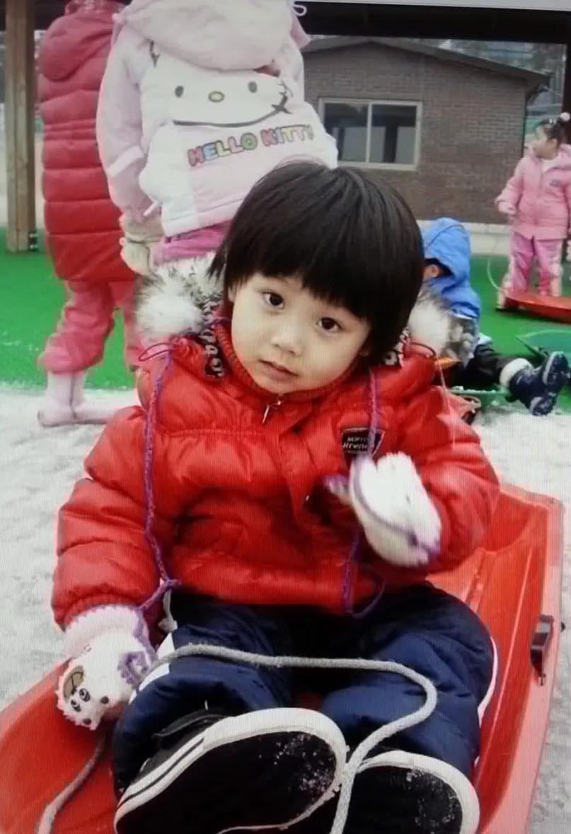 kryuxv tweet picture