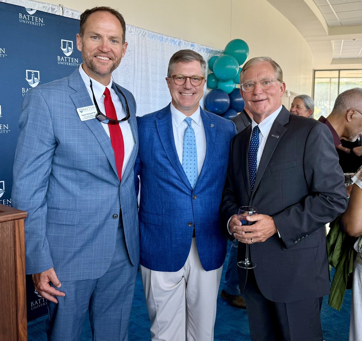 VaPrivColleges's tweet photo. A new chapter begins. A Blue Carpet Bash, and a bold new beginning! At midnight, Virginia Wesleyan becomes Batten University, marking an exciting milestone in the institution’s history. Congratulations to President Scott D. Miller, Board of Trustees, alumni, and students. https://t.co/k6DIUt8KHT