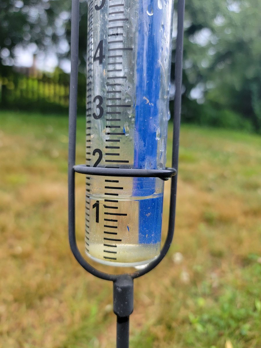 markthefoamguy's tweet photo. @BOS25Weather @jreineron7 @NWSBoston @ericfisher Solid 1-1/4" out of that blob that hung out over southern Worcester County around 5:00 this afternoon  - in Dudley https://t.co/h0YfRXCCUT