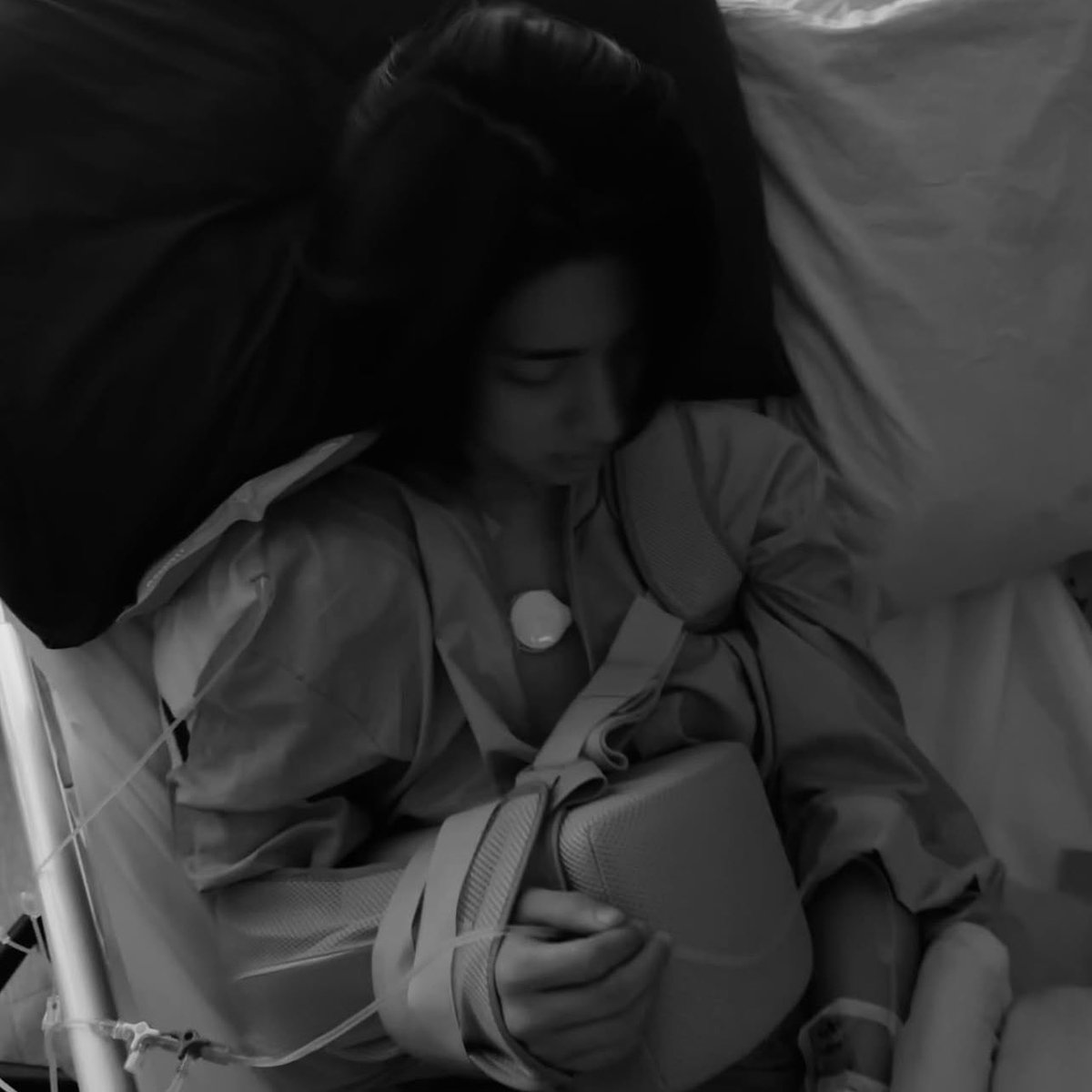 ryulicious_'s tweet photo. WOOJIN DIOPERASI, GA KEBAYANG NAHAN SAKIT SELAMA INI😭😭 YAAMPUN ANAK GUEEE, BANYAKIN ISTIRAHAT &amp; CEPET SEMBUH ACIL SAYANGGG🥹❤️‍🩹 https://t.co/HkfOocWJBX
