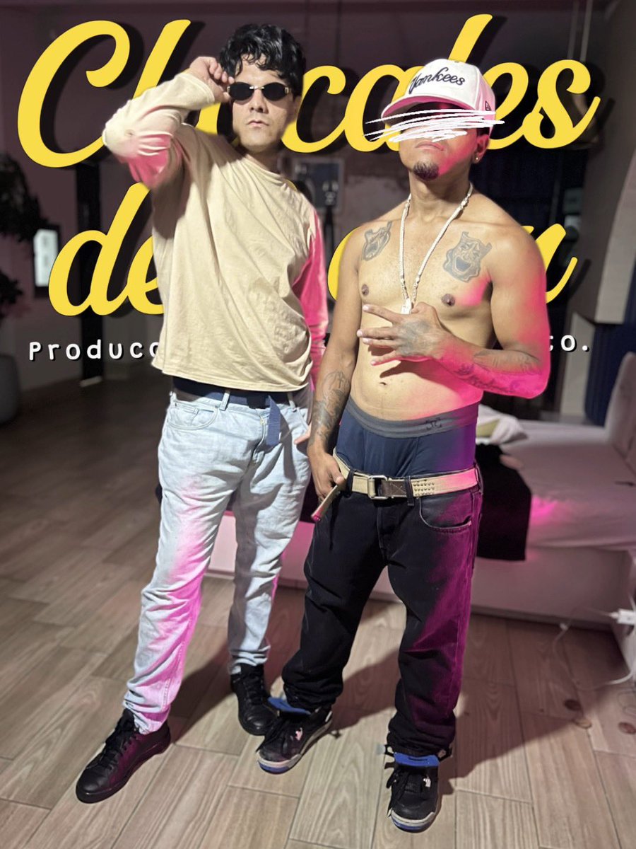 ChakalesBJX's tweet photo. Mi compa y yo nos la jalamos juntos y mezclamos nuestras leches 🔥😈 https://t.co/TiUQk3oNOQ