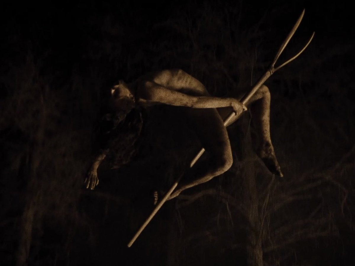 posadatermina's tweet photo. Este fotograma del tráiler de 'Werwulf' de Robert Eggers parece sacado de las pinturas negras de Goya. ¡Qué maravilla! https://t.co/pUnnOv16oC