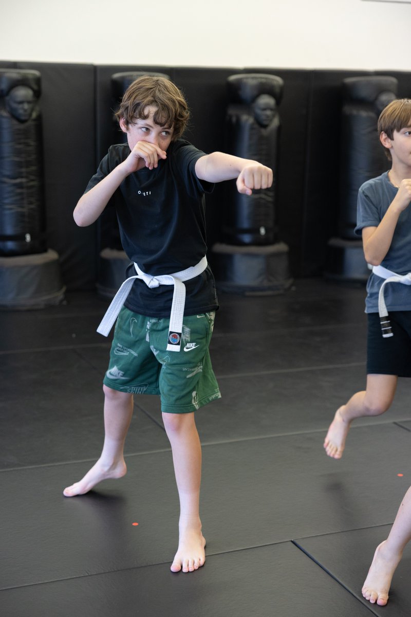 kravmagaschool's tweet photo. Confidence isn't built overnight...
It's built one class at a time. ๐
#KidsKravMaga #SelfDefense #BullyProof #FortLauderdale #Confidence #MartialArts https://t.co/mBCPGLnGCf
