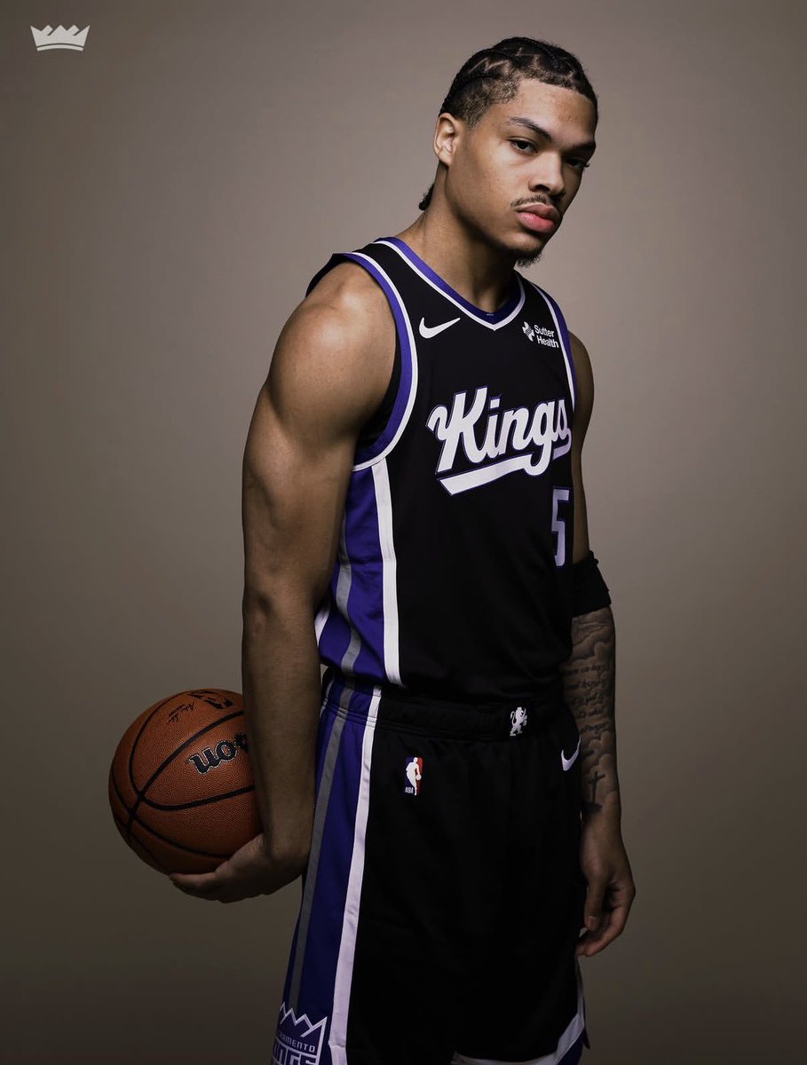 will2whitson's tweet photo. First look at Darius Acuff Jr repping the @SacramentoKings https://t.co/dsahpuvWda