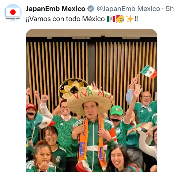 DonEliasSalazar's tweet photo. Salvo por David Faitelson y Ecuador, el planeta está con México esta noche. https://t.co/duhCEjyybe