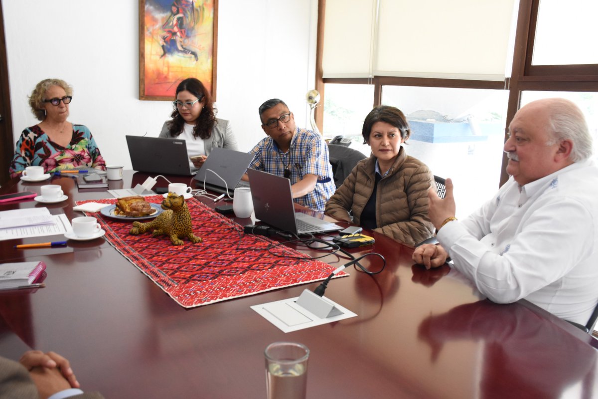 SolisInforma's tweet photo. 🌿 @IMSSchiapas y la #UNICH impulsarán una Farmacopea Herbolaria de los Pueblos Indígenas para preservar y documentar los saberes ancestrales sobre plantas medicinales. 
El proyecto combinará conocimiento tradicional con respaldo académico y científico, en colaboración con las comunidades.