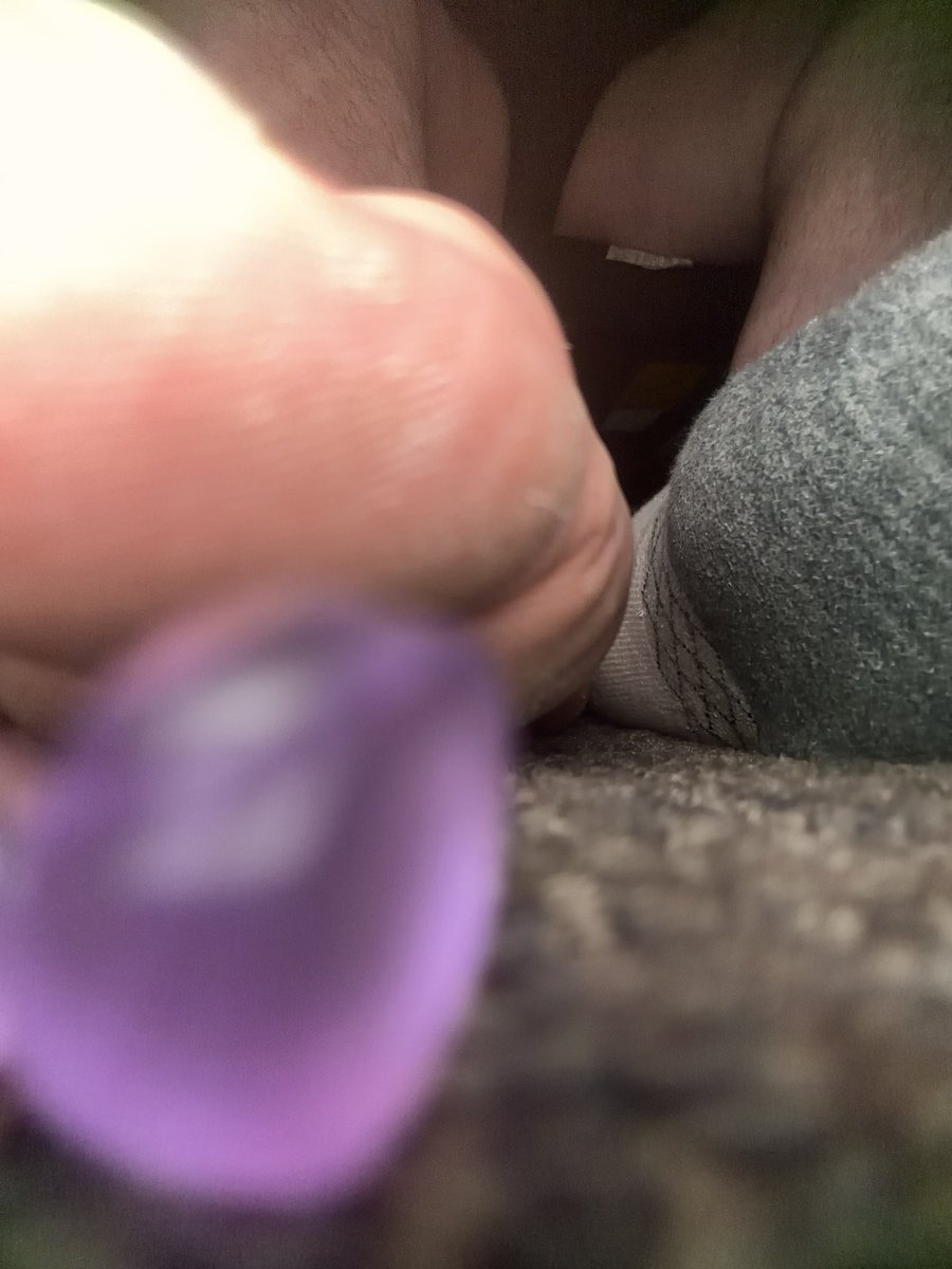 BaoDownBoy's tweet photo. #macrophilia #giantman https://t.co/3BWrnEqgjl