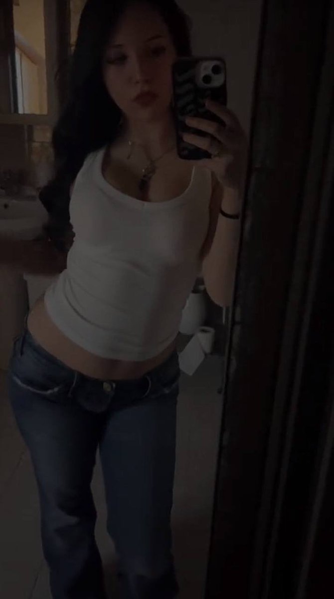 hornypervert12's tweet photo. Here’s semi final round 2! Nina (18) vs. Estefania. Both of them won their last rounds in landslides so let’s see who’s better! Vote away in the comments! https://t.co/CBxAmfuTCY