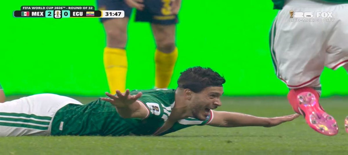 jenarovillamil's tweet photo. Jiménez golazo. México 🇲🇽 2-0 contra Ecuador 🇪🇨 https://t.co/jYTpXPKtL8