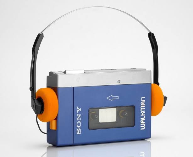 roderick_h's tweet photo. #OnThisDay - 1979 - The original Sony Walkman, the TPS-L2, was released in Japan. https://t.co/PcjDwaVkVG