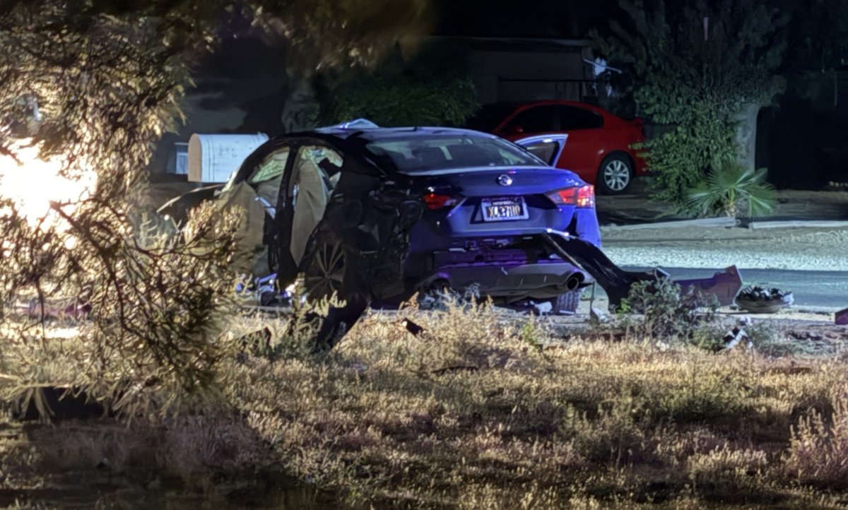 VVNews's tweet photo. GoFundMe Launched for Children of Apple Valley Mother Killed in Crash While Five Months Pregnant With Twins https://t.co/pIixfKJb4h https://t.co/2MJ76aW9zC