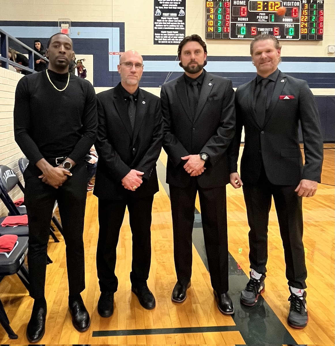 KoachLeGrand's tweet photo. Thank you Trinity Basketball for a year of teaching and growth as a coach. Saw each athlete in the program grow and be better than yesterday. Worked with a great staff who allowed me to be me while building! This place will hold weight in my heart for many years! #TsUp https://t.co/48e1hiz4Od