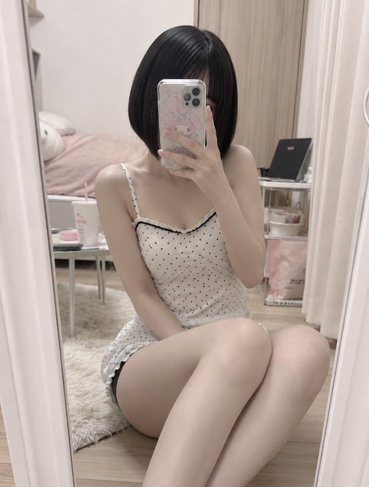 cocakipen's tweet photo. 飲みにいく？？誰か〜🍺
#裏垢女子 #自撮り界隈 https://t.co/WtI7TlUGH6