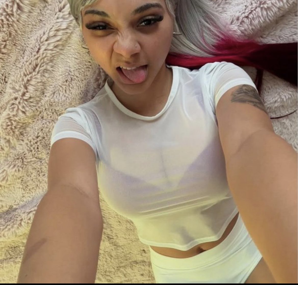 kaytonasty's tweet photo. Let me suck that dick instead #dmv #dcfreak #mdfreak
#pgfreaks #baltimorefreaks https://t.co/Q8ebnobbMA