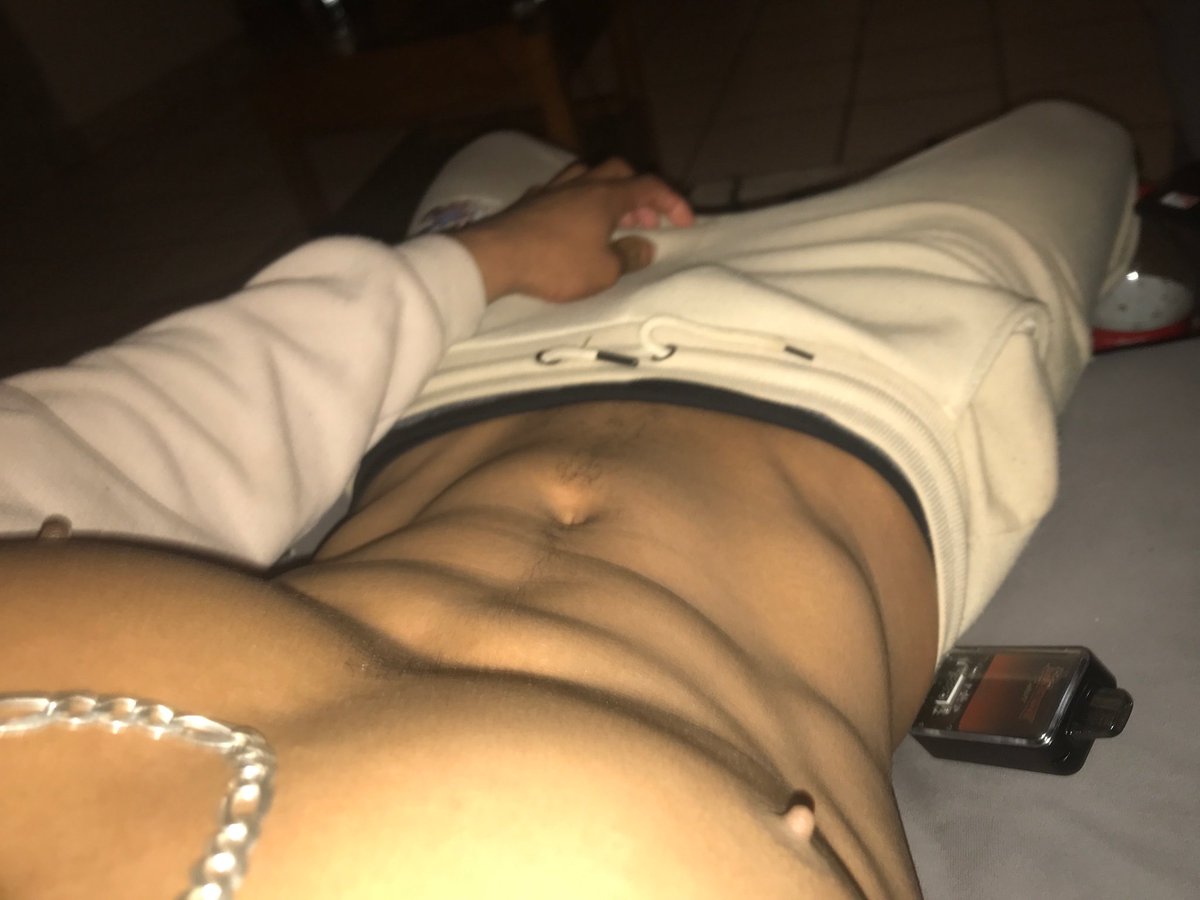 Tempnsftw's tweet photo. @x_the56131 @yummy_mummy6969 @BadNaughtyWife 🤭 https://t.co/VMCRjUawEk