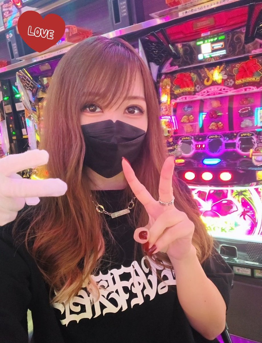 slotkasdr's tweet photo. おはよう❣️
本日、7月1日(水)は2店舗行きます‼️

今は【ウイング河芸店さま】に居ます🙋‍♀️
11時30分まで居るよん✨
朝からフォロワーさん達ありがと😭❤
沖ドキブラック、ニューキングハナハナが新台で入ったみたいなので沖ドキブラックへ🫶

3日には、ドラハナも増台予定みたいです！( º∀º )

PR https://t.co/riW71usrPB
