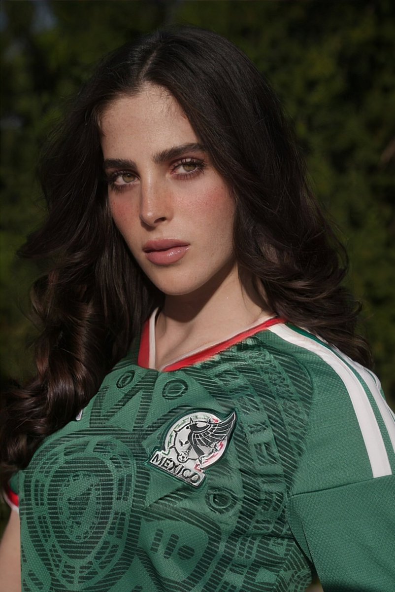 FamosasMundial2's tweet photo. TOD@S CON LA VERDE! 🇲🇽 https://t.co/vRT21BioVh
