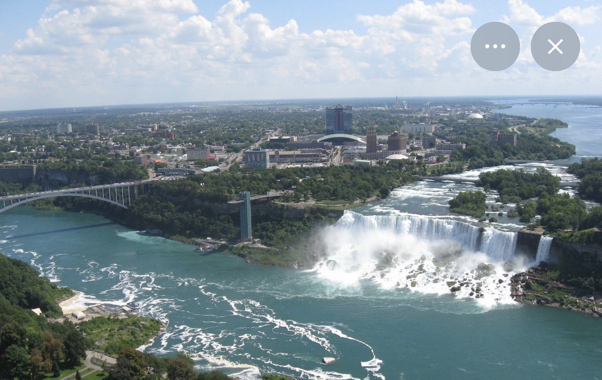 TrueDerekSloan's tweet photo. I’ve been in Niagara Falls, NY for 2 days and here are my thoughts:

1. Every entry level job is filled by an American - young and old, black and white.
2. Young college aged men are cashiers and servers.
3. Older white men are security guards.

In Canada the bulk of our service and low level jobs are filled by foreign workers and foreign students. I rarely see security guards who are not recent immigrants/TFWs

When you see things the way they used to be the difference is stunning.

They have no problem filling their jobs with Americans, and tons of serving/cashier jobs are young people. 

What have we done??