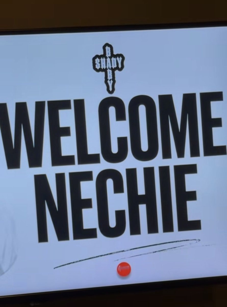 gunnafandom's tweet photo. Nechie signs with 300ent https://t.co/PY3cWxO7sy