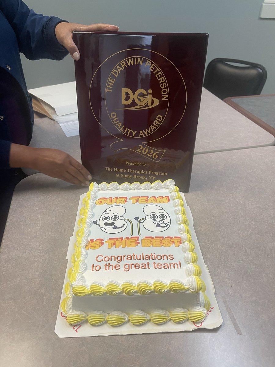 Rulaabdulrhmn's tweet photo. Honored to lead this great team! Congratulations on achieving top clinic quality award among all other DCI clinics #stonybroomdom #stonybrooknephrology https://t.co/KHNvSZmuuc