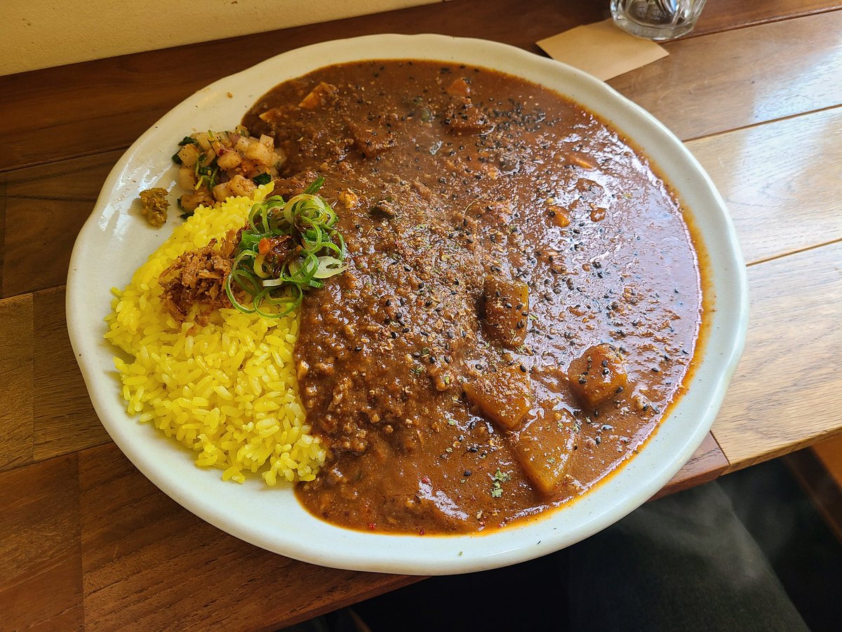 hirokazkun's tweet photo. 6/30の昼ご飯
麻辣豚バラキーマカレー
(@谷口カレー) https://t.co/PI0BCpcBZF