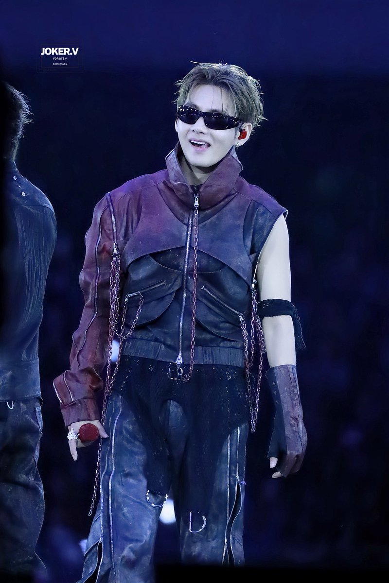 jokertae_v's tweet photo. 260612 BTS WORLD TOUR ‘ARIRANG’ IN BUSAN
#태형 #뷔 #TAEHYUNG #V #BTS
@BTS_twt https://t.co/XFUF9X2naO