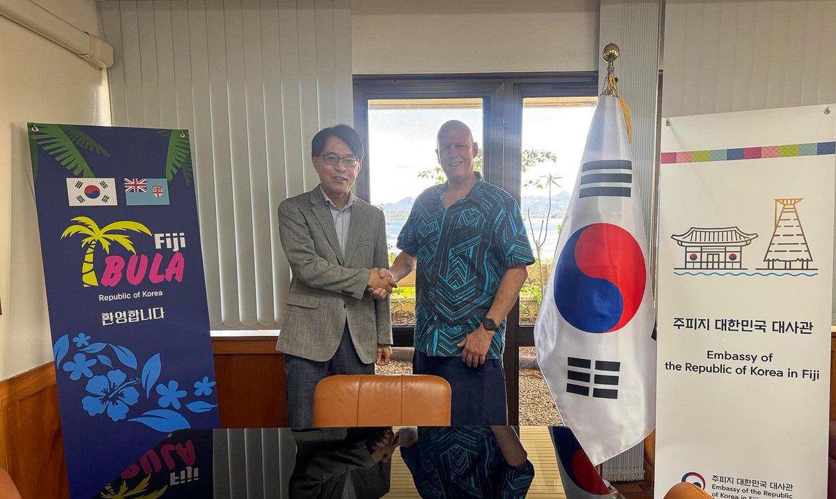 UNICEFPacific's tweet photo. Strong partnerships are key to delivering lasting results for children.

UNICEF Pacific Representative Hamish Young met with His Excellency Young-seup Kwon, Ambassador of the Republic of Korea to Fiji, to discuss our shared commitment to improving the lives of children. https://t.co/ccyNfMTyb7