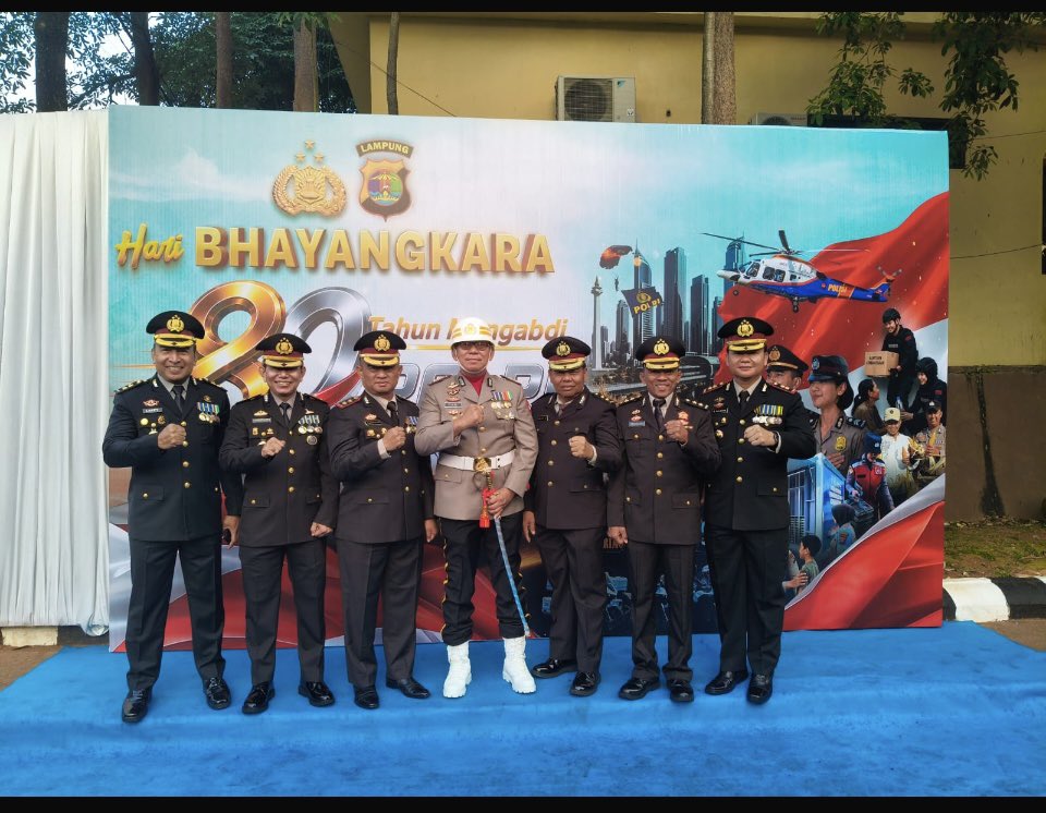 WspKennedy's tweet photo. Upacara 1 Juli Polda Lampung https://t.co/UfnFcyCRYF