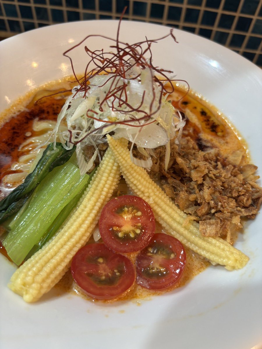 ito_chukasoba's tweet photo. おはようございます♪

【冷やし豆乳担々麺】出数によっては本日終了となります⚠️
この機会にお召し上がり下さい‼︎

限定メニュー

冷やし豆乳担々麺
山椒和え玉

ご来店心よりお待ち致しております‼︎

※7月の予定表です🙇 https://t.co/q3UI1mpgP6