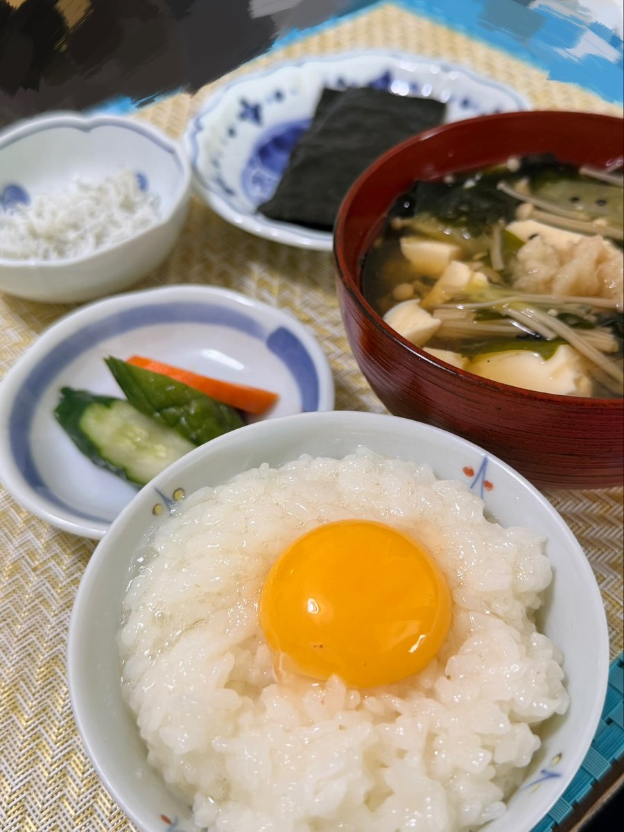 saorimasuda_'s tweet photo. 今朝のTKG！島根県の卵🥚
#卵かけごはん https://t.co/3LqJSfMo0b