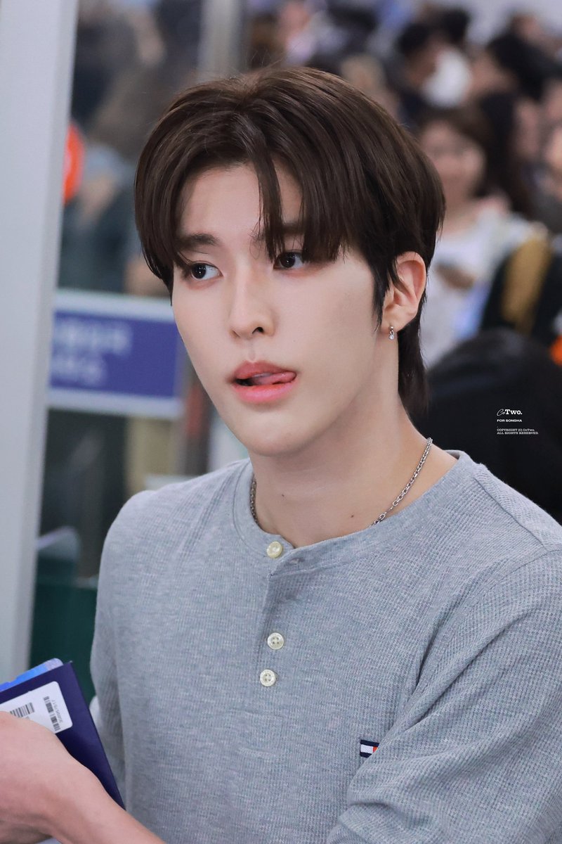 SMTR_SONGHA's tweet photo. 🩶
#송하 #SONGHA #ソンハ #SMTR25 #SMNBG #SMTRAINEES https://t.co/JxoUu26v3f
