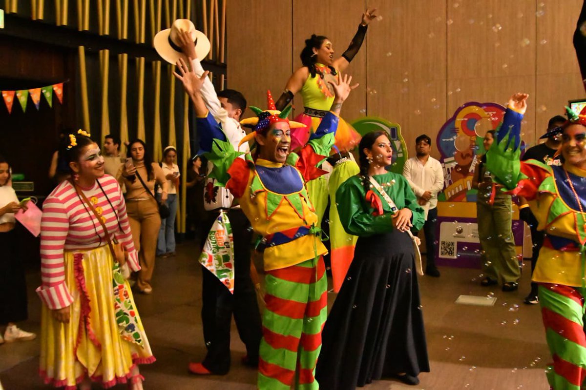 Cportilla40's tweet photo. ¡Viene la #FeriaBonita más bacana de todas! 

A los empresarios bumangueses les presentamos el cronograma de nuestra Feria 2026 que marcará un hito como una de las mejores de la historia. 

Eventos únicos para toda la familia, artistas de talla internacional, conciertos inéditos en la ciudad y actos culturales para todas las edades.

Estamos listos para recibir a miles de turistas y mostrarles lo que somos, con capacidad hotelera y la mejor gastronomía. 

¡Vivamos la Feria! 

🎉🎊💛💚