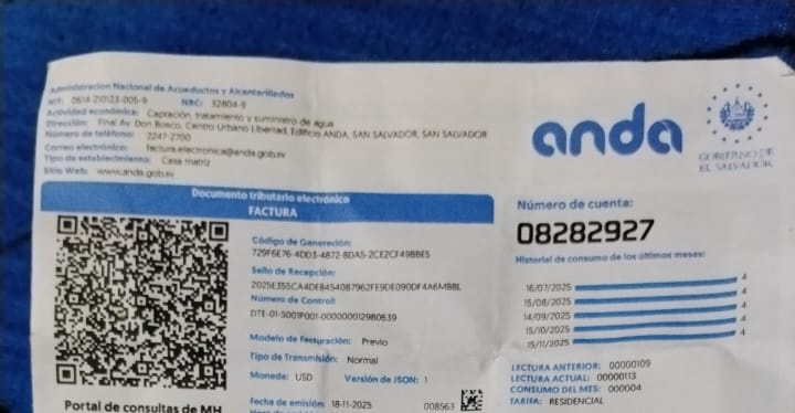 javiercortez's tweet photo. #reporteciudadano para @ANDASV en Comunidad Quiñonez 1, calle principal, pasaje 3 de mayo en San Salvador zona La Chacra.. gracias @darevalosv https://t.co/RlUhB8iPWN