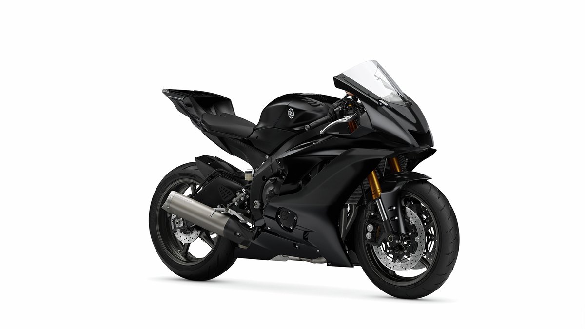 yamaha_bike's tweet photo. 【ニュースリリース】
ロードレース競技およびサーキット走行専用
「YZF-R6 レースベース車」
受注生産で2027年2月26日に発売
￣￣￣￣￣￣￣￣￣￣￣￣￣￣￣￣
◎トラクションコントロールシステムやクイックシフターなどの電子デバイス
◎「YZF-R1 レースベース車（2024年モデル）」と同型のフロントサスペンション、フロントブレーキなどを継続採用

なお、今回のオーダーをもって、当モデルは生産を終了します
◎メーカー希望小売価格：1,375,000円（税込）