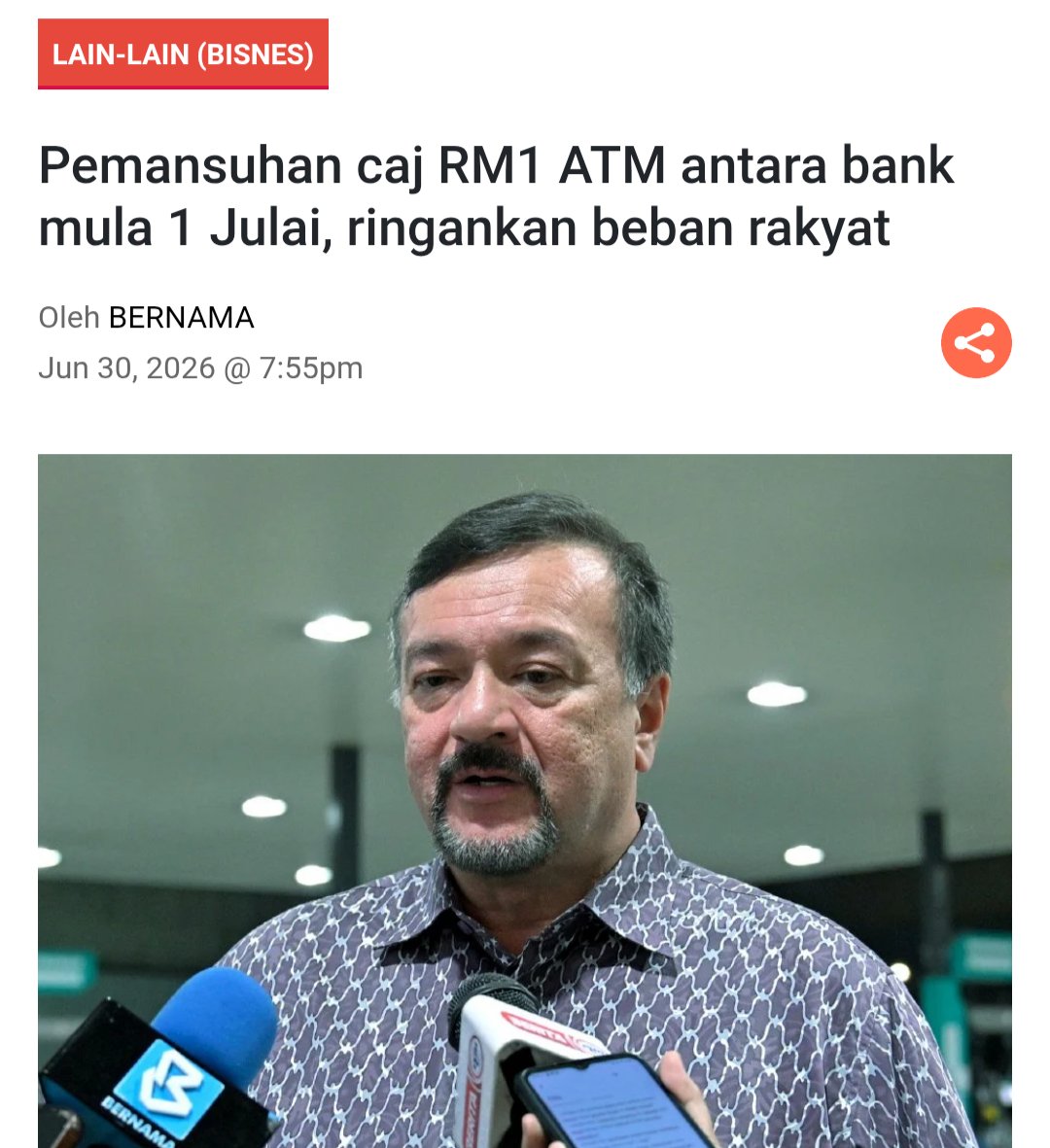 FaktaBukanAuta's tweet photo. Mulai 1 Julai HARI INI ada 3 benda penting kita boleh buat  ✅

1) Bawa IC nak isi diesel sebab harga dah start RM2.10 seliter.

2) Cucuk duit di mesin ATM dah tak kena caj RM1.

3) Baucar Buku Madani dah boleh tebus secara digital di website. Layak utk 2.2 juta student sekolah menengah KPM, kolej vokasional, matrikulasi & IPG.

Mulai 10 Julai pula -

1) Kalau ada anak nak masuk MRSM tahun depan, 10 Julai dah boleh isi permohonan di website.

Alhamdulillah.