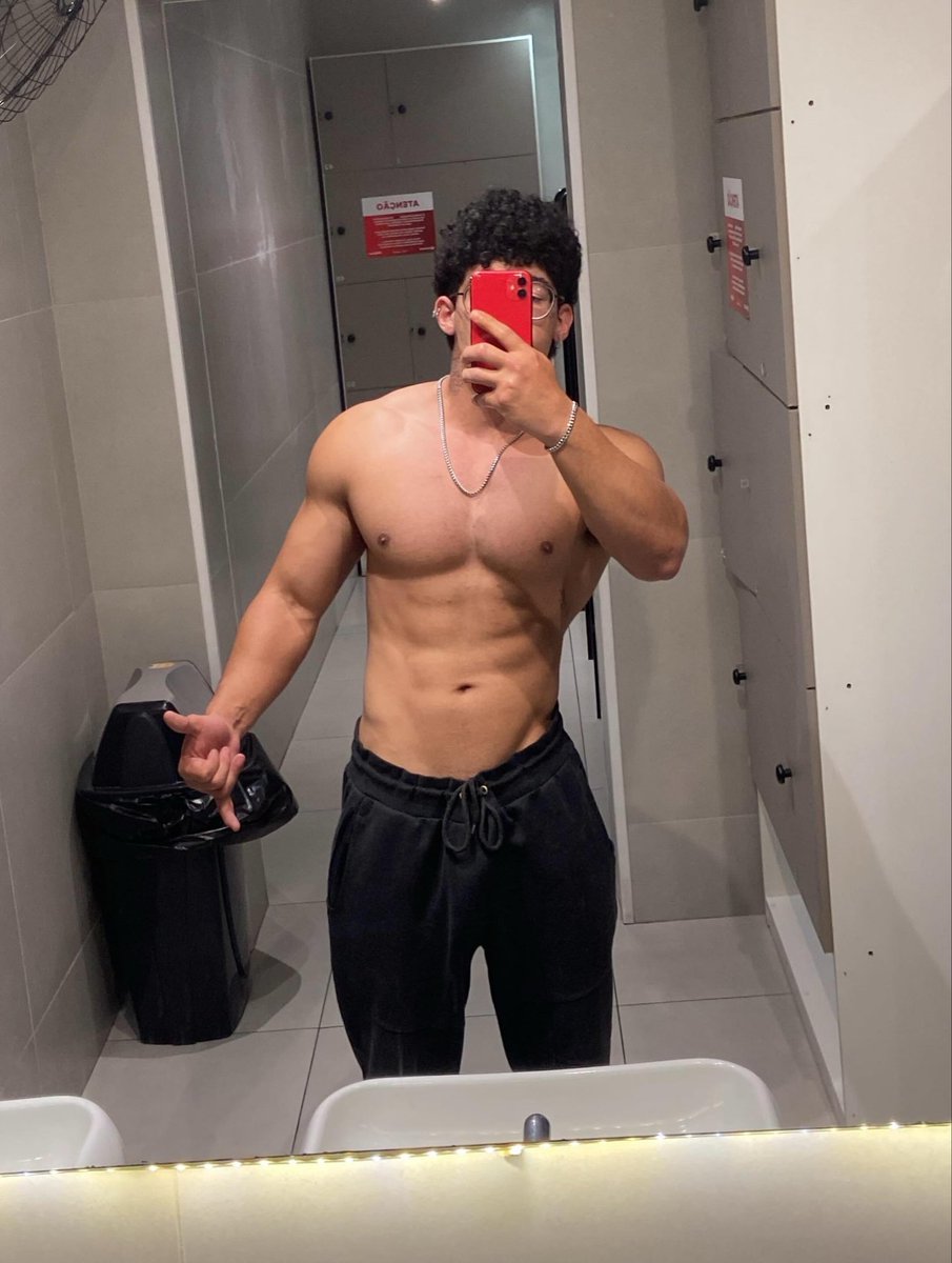 QueirozWalker's tweet photo. 🥵🔞 vem dormir comigo essa noite. https://t.co/Fqvv50a1Rn
